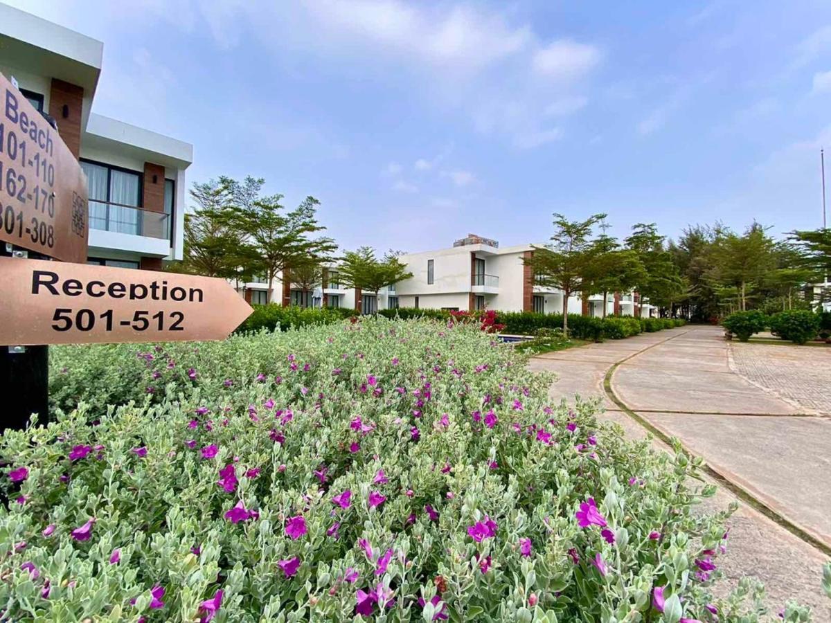 Biet Thu Mat Tien Bien Saint Simeon Resort ブンタオ エクステリア 写真